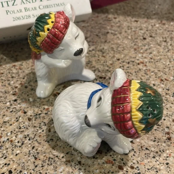 Vintage Fitz & Floyd Snuggling Polar Bears Holiday Christmas Salt Pepper Set Box - Picture 4 of 7